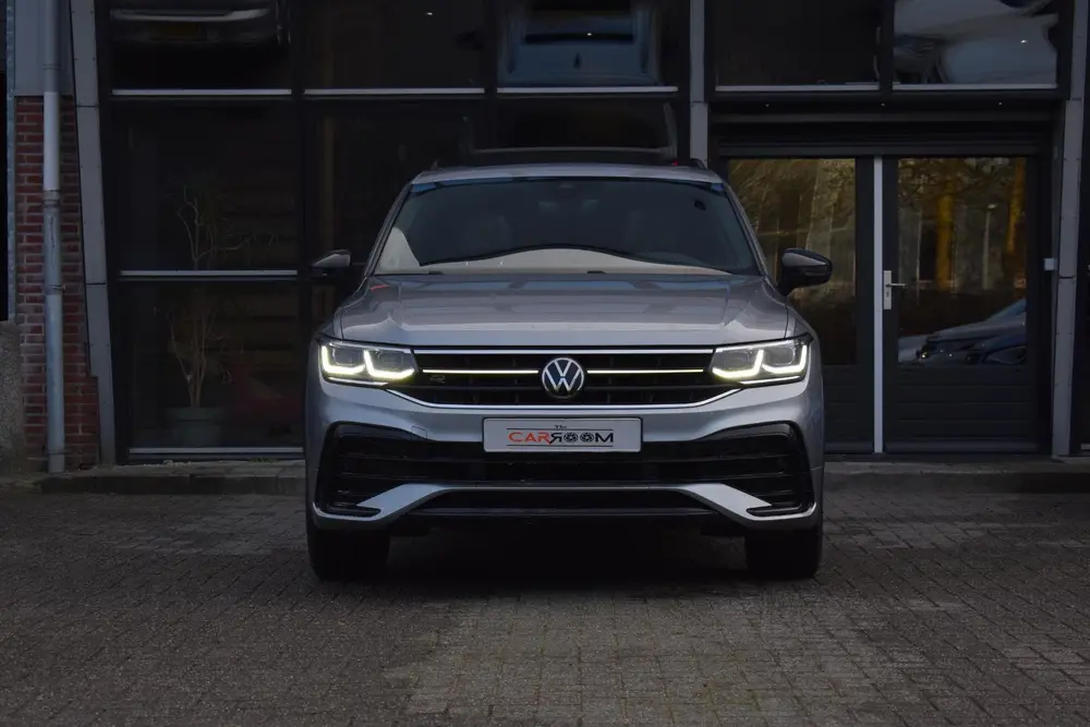 Volkswagen Tiguan Allspace 1.5 TSI R-Line 7p. uit 2021, foto 2