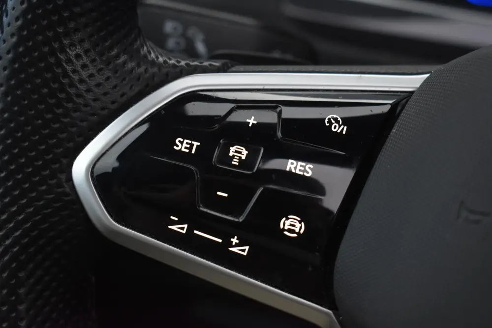 Volkswagen Tiguan Allspace 1.5 TSI R-Line 7p. uit 2021, foto 20