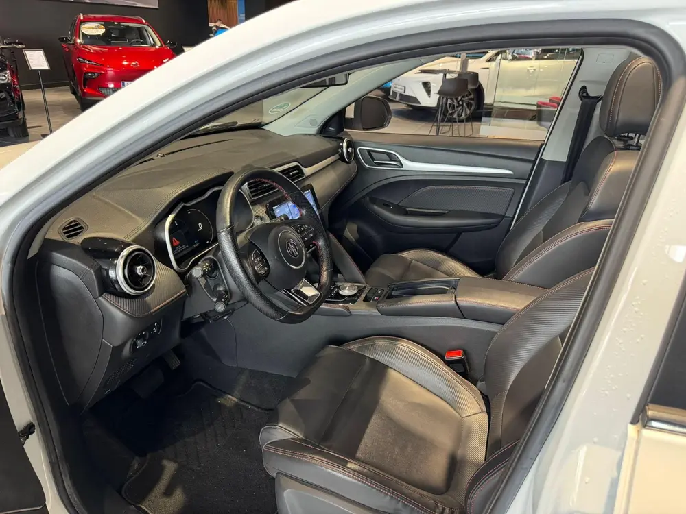 MG ZS EV Standard Range Luxury 50 kWh | Leder | Led Koplampe uit 2022, foto 16