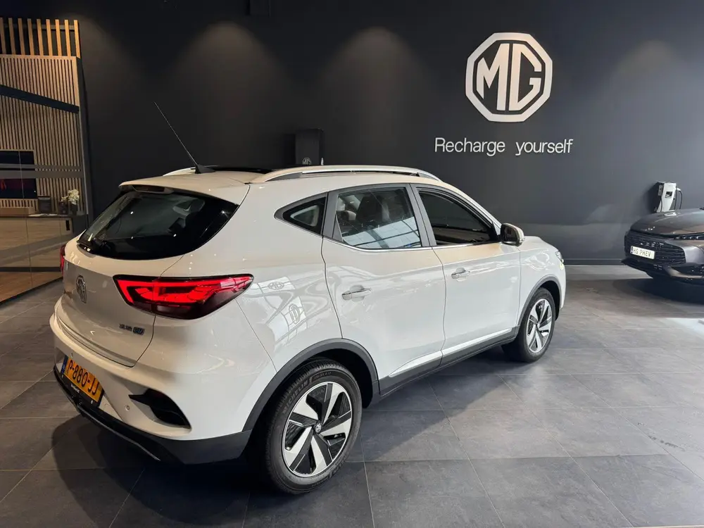 MG ZS EV Standard Range Luxury 50 kWh | Leder | Led Koplampe uit 2022, foto 17