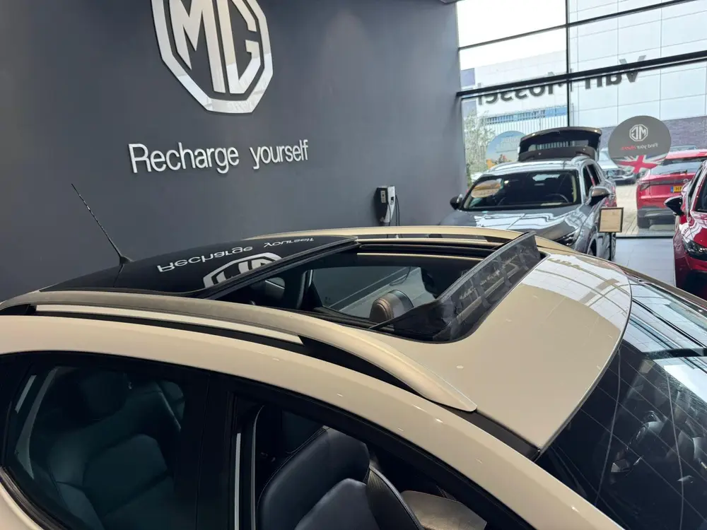 MG ZS EV Standard Range Luxury 50 kWh | Leder | Led Koplampe uit 2022, foto 6