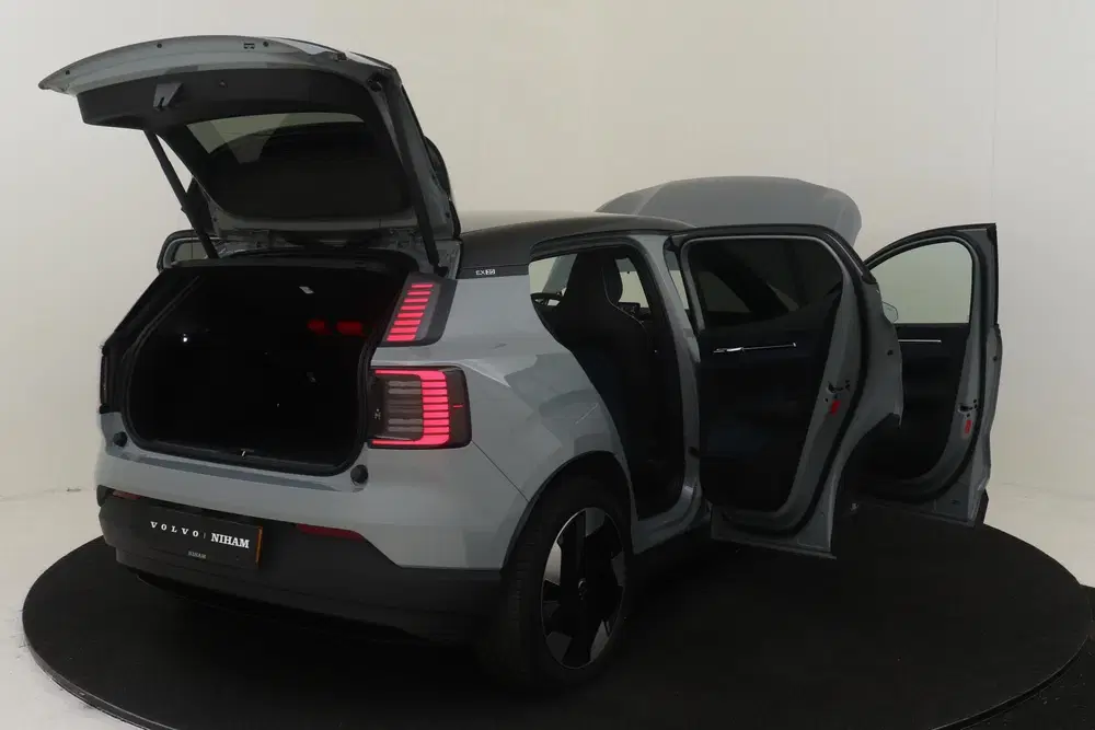 Volvo EX30 SINGLE MOTOR EXTENDED RANGE PLUS 69 kWh -H uit 2024, foto 19