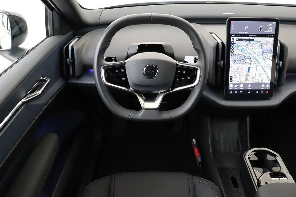 Volvo EX30 SINGLE MOTOR EXTENDED RANGE PLUS 69 kWh -H uit 2024, foto 2