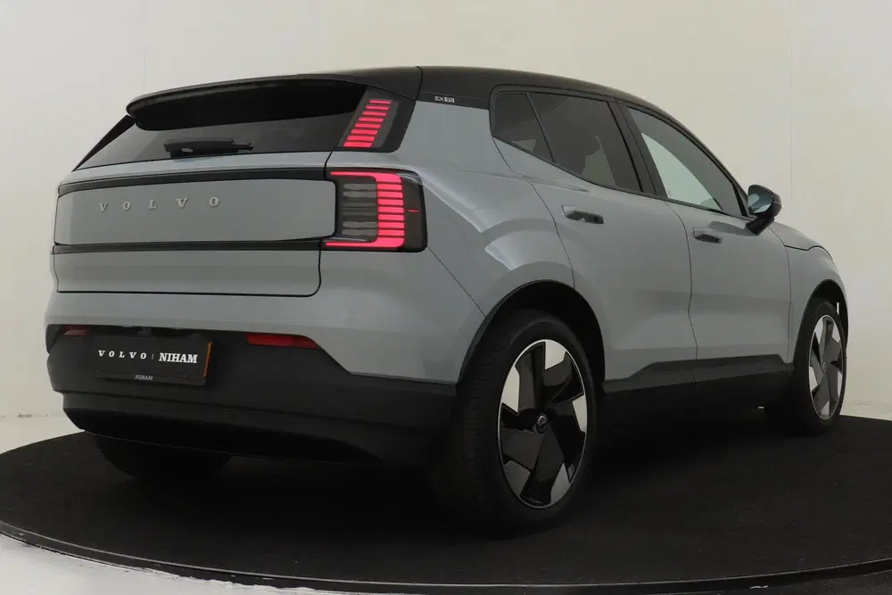 Volvo EX30 SINGLE MOTOR EXTENDED RANGE PLUS 69 kWh -H uit 2024, foto 3