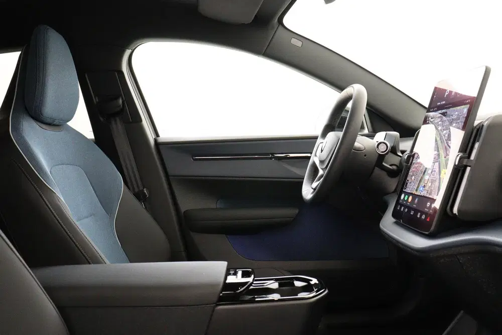 Volvo EX30 SINGLE MOTOR EXTENDED RANGE PLUS 69 kWh -H uit 2024, foto 8