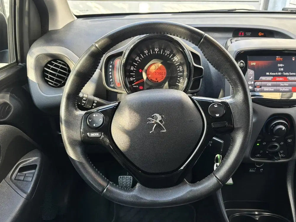 Peugeot 108 5-deurs Active 1.0 e-VTi 72pk uit 2021, foto 14