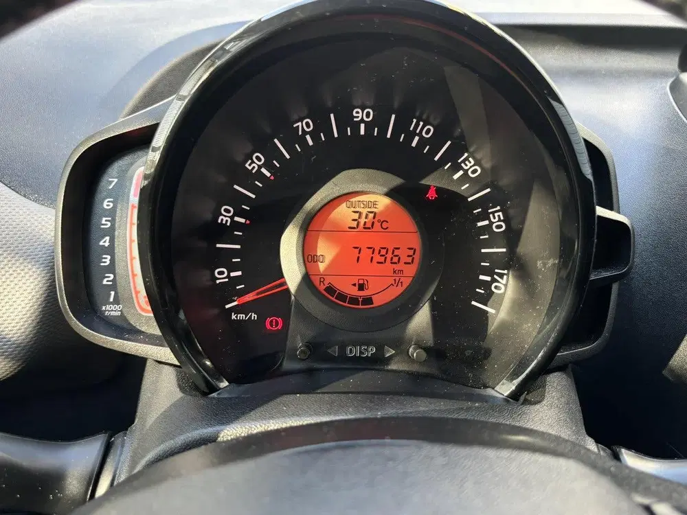 Peugeot 108 5-deurs Active 1.0 e-VTi 72pk uit 2021, foto 18