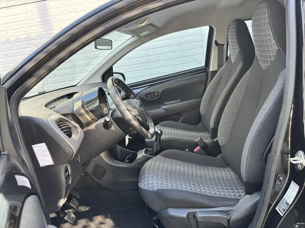 Peugeot 108 5-deurs Active 1.0 e-VTi 72pk uit 2021, foto 9