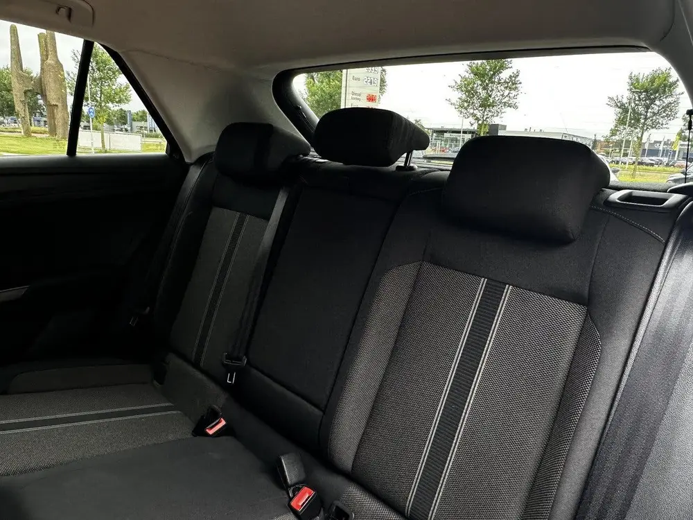 Volkswagen T-Roc 1.0 TSI Style Business | Trekhaak | 1e Eige uit 2021, foto 14