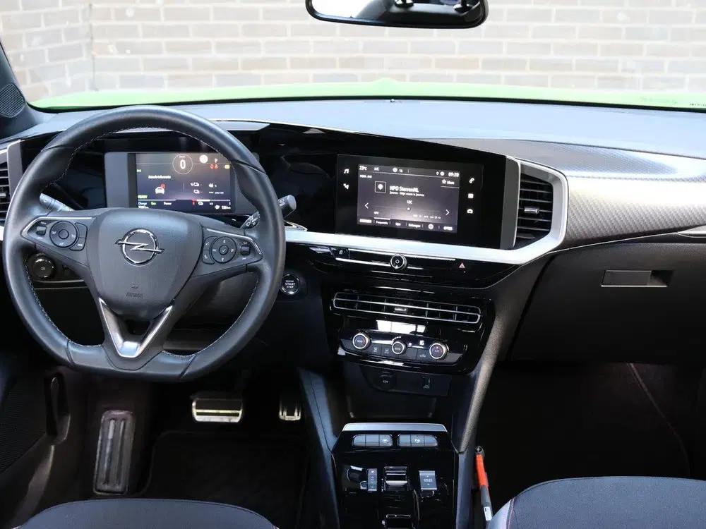 Opel Mokka GS-Line 50kWh 136pk uit 2023, foto 15