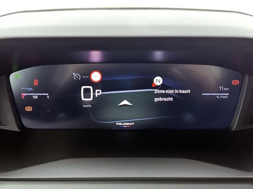 Peugeot 2008 1.2 Hybrid 145 Allure Navigatie uit 2025, foto 17