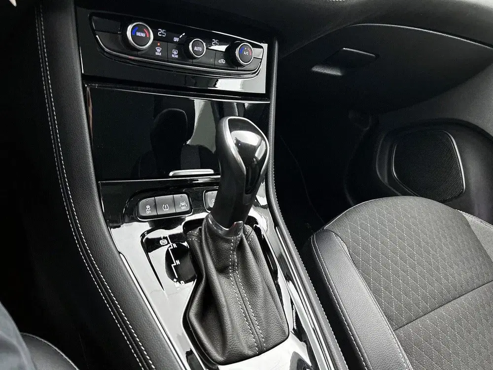 Opel Grandland X 130pk Turbo Innovation uit 2020, foto 20