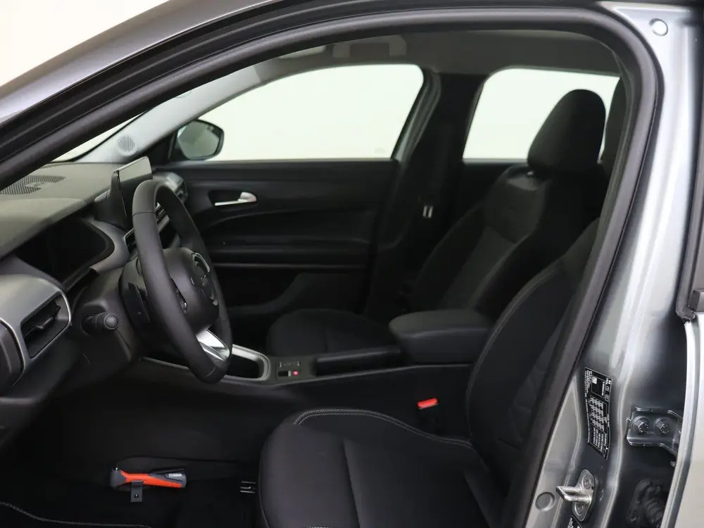 Jeep Avenger 1.2 e-Hybrid Altitude uit 2025, foto 10