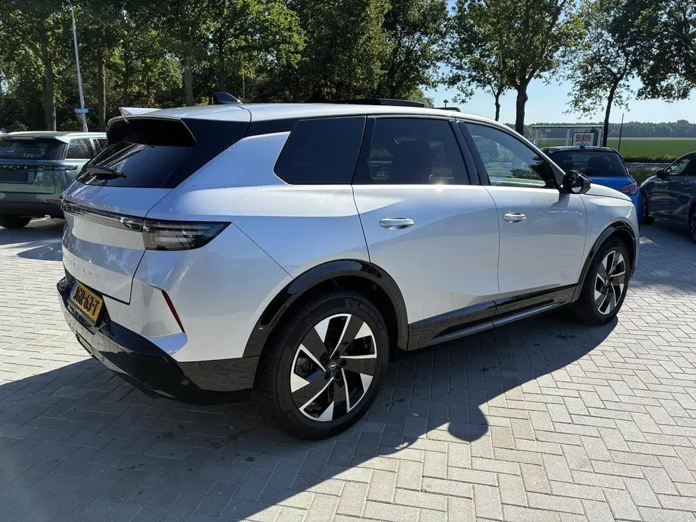 Opel Grandland Electric Business Edition 73 kWh uit 2025, foto 4