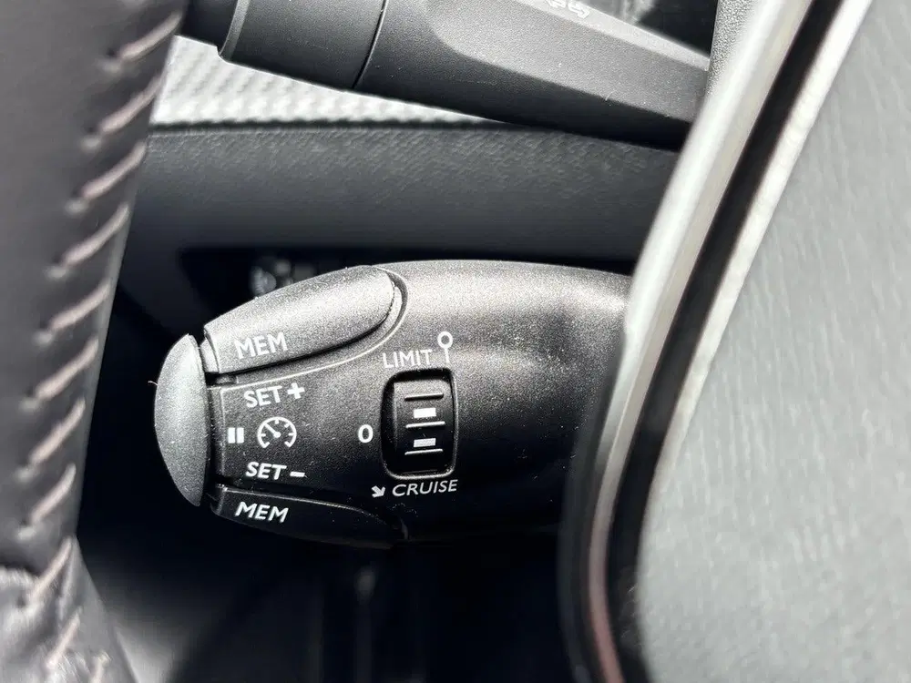 Peugeot 208 75pk Style uit 2023, foto 15