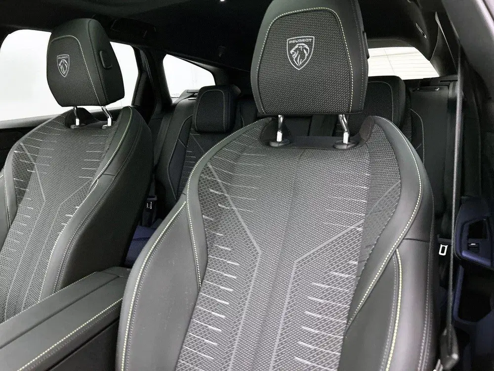 Peugeot 308 SW GT 1.6 Plug-in Hybrid 195pk Automaat uit 2026, foto 16
