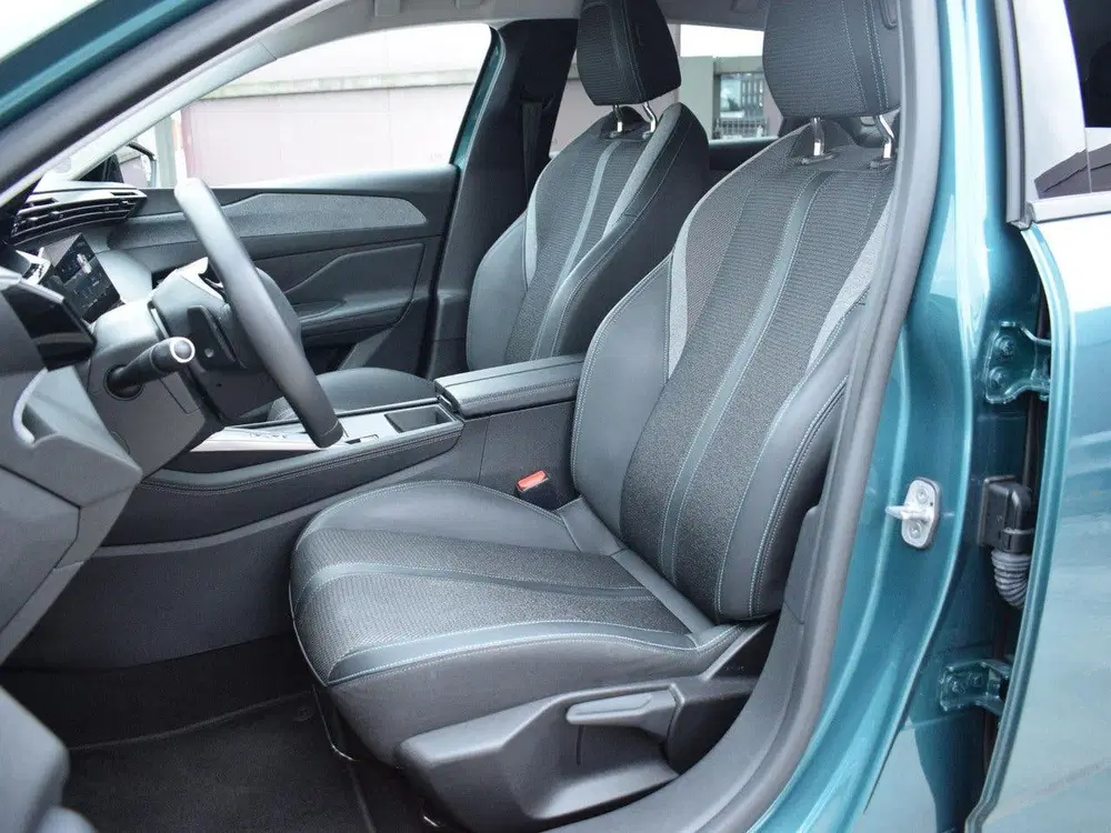 Peugeot 308 SW 1.5 BlueHDi Allure Pack Business uit 2022, foto 10