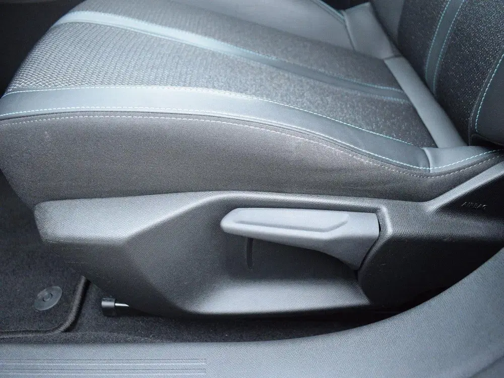 Peugeot 308 SW 1.5 BlueHDi Allure Pack Business uit 2022, foto 11