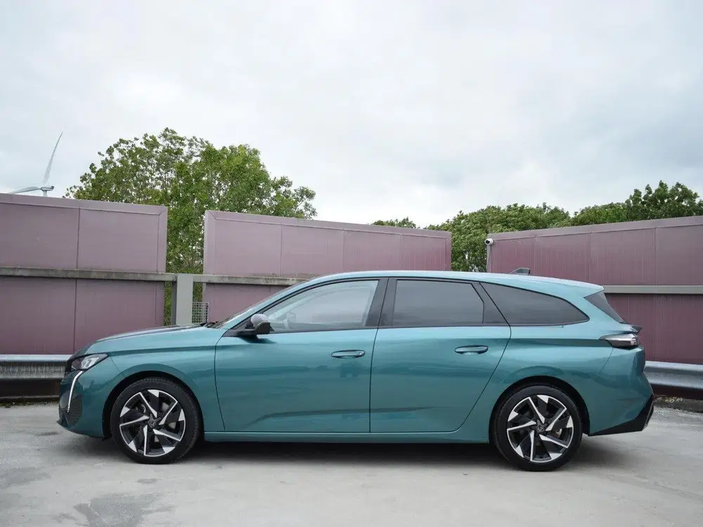 Peugeot 308 SW 1.5 BlueHDi Allure Pack Business uit 2022, foto 2