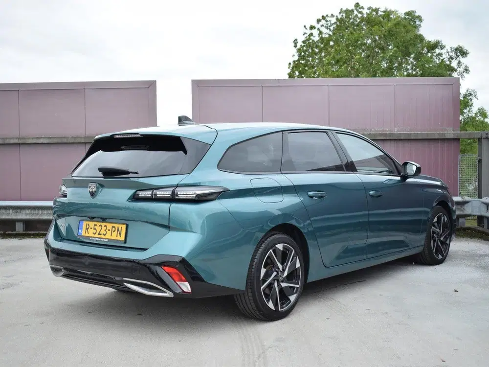 Peugeot 308 SW 1.5 BlueHDi Allure Pack Business uit 2022, foto 3