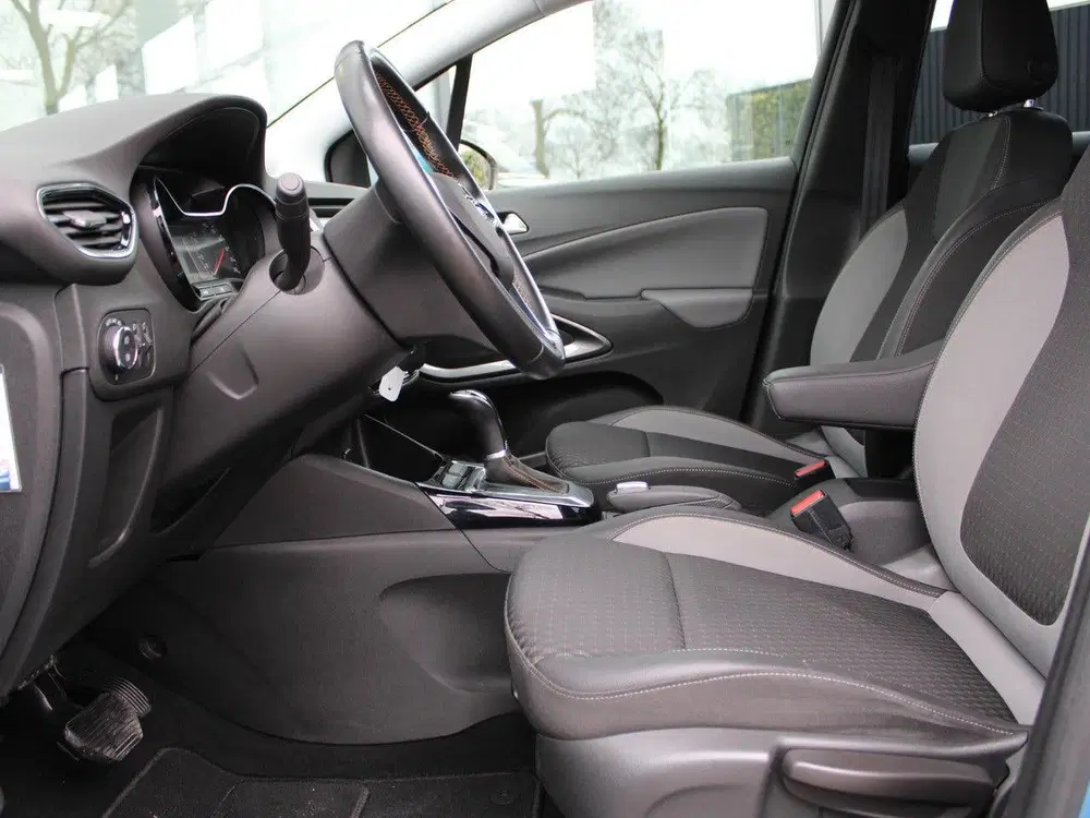 Opel Crossland 1.2 Turbo Innovation Automaat uit 2019, foto 13
