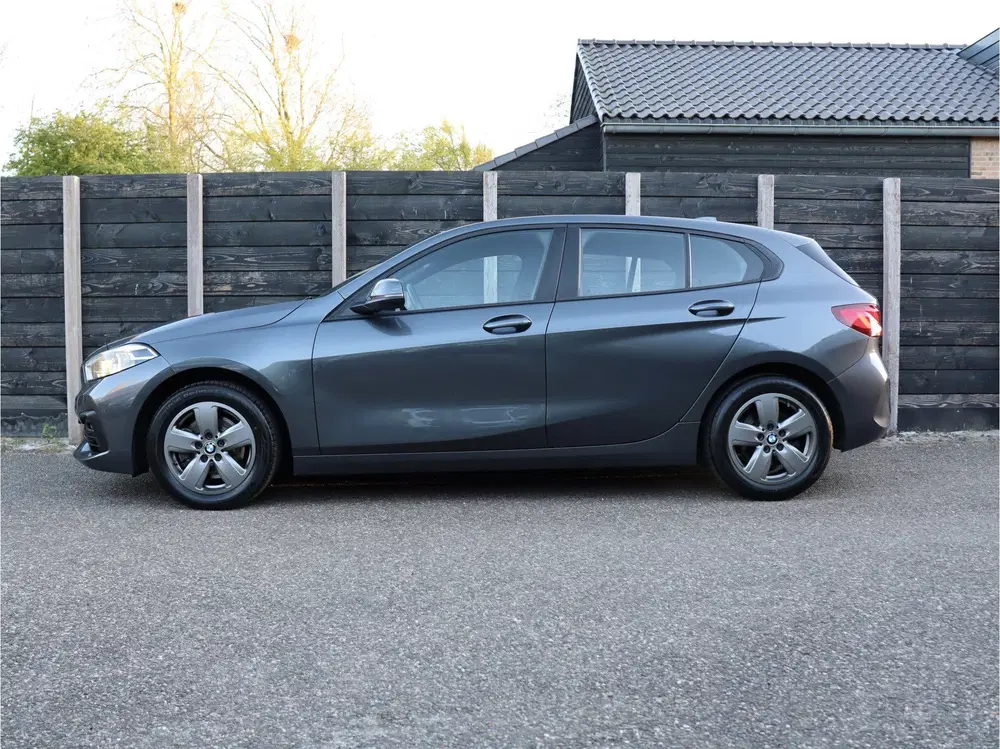 BMW 1-serie 118i Executive Edition NL-auto dealer O.H. uit 2020, foto 10