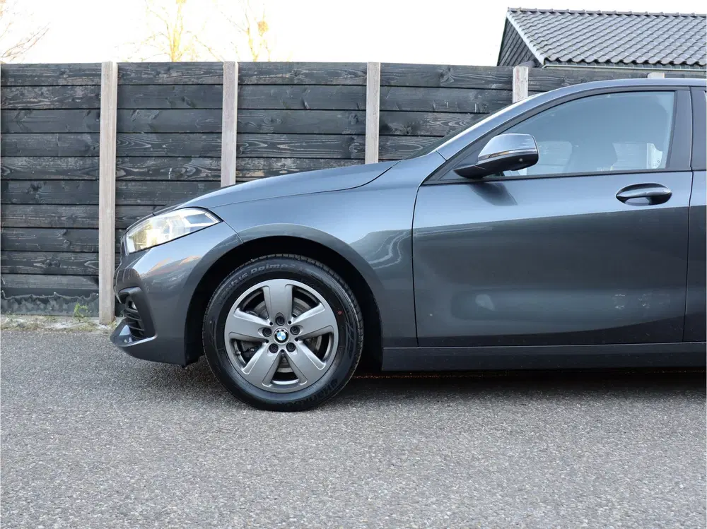 BMW 1-serie 118i Executive Edition NL-auto dealer O.H. uit 2020, foto 11