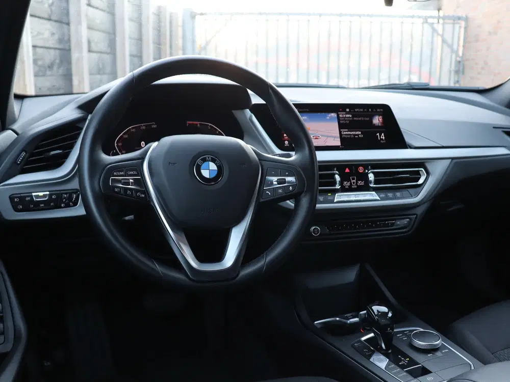 BMW 1-serie 118i Executive Edition NL-auto dealer O.H. uit 2020, foto 13