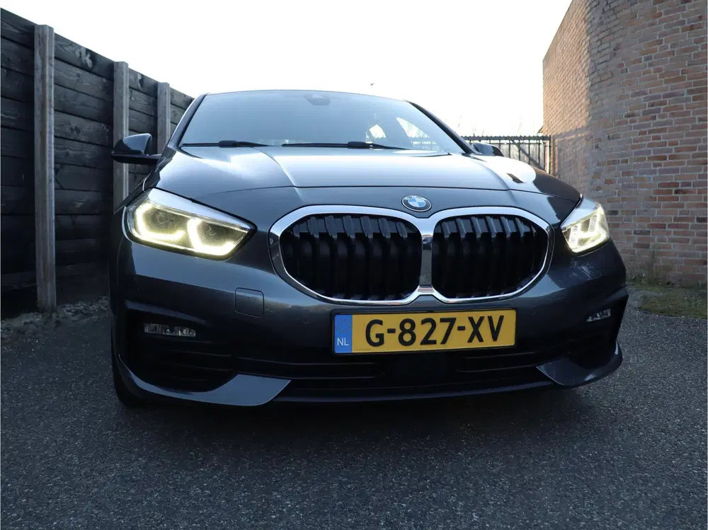 BMW 1-serie 118i Executive Edition NL-auto dealer O.H. uit 2020, foto 3