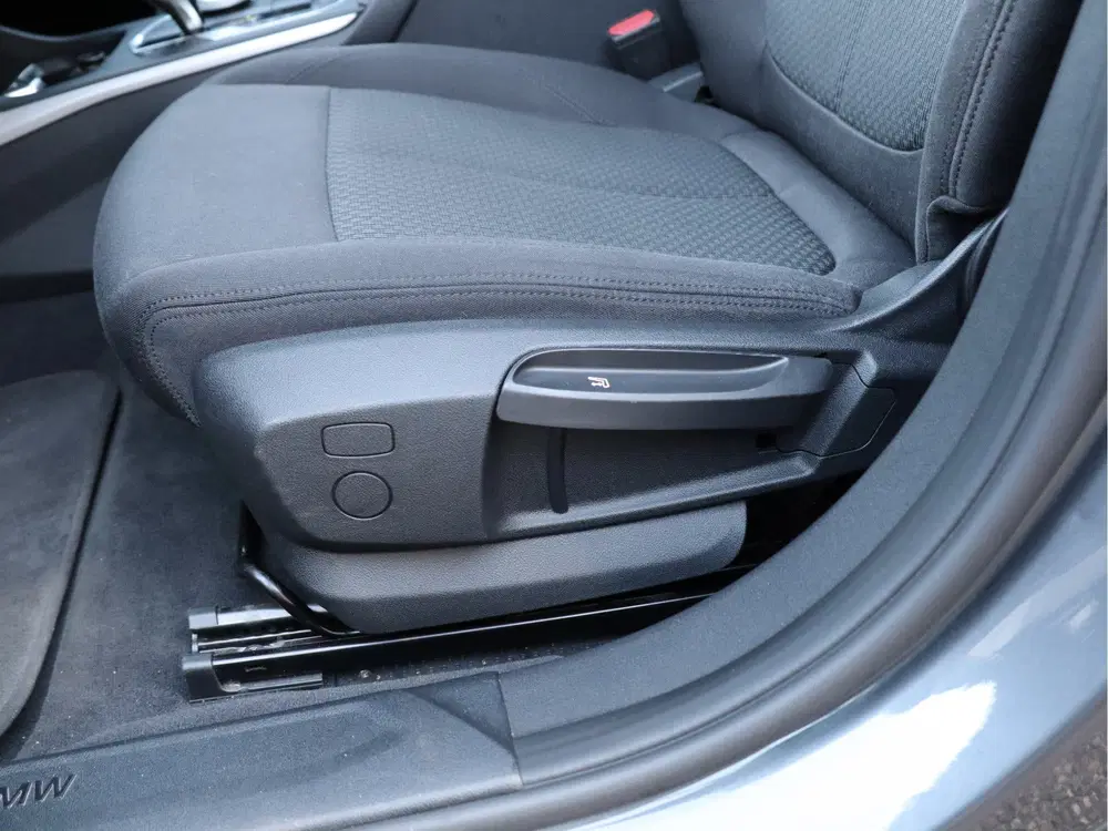 BMW 1-serie 118i Executive Edition NL-auto dealer O.H. uit 2020, foto 6