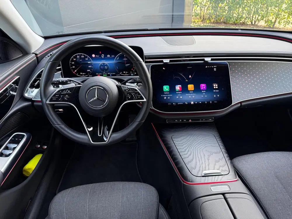 Mercedes-Benz E-Klasse 300 e Exclusive Line uit 2024, foto 10