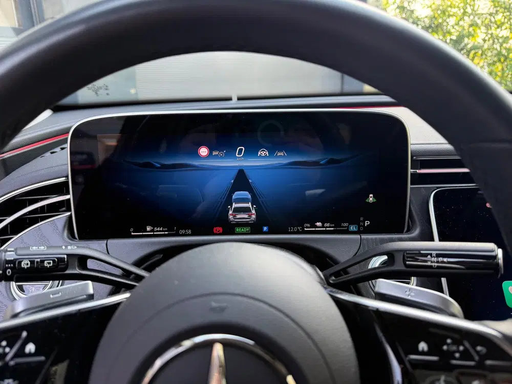 Mercedes-Benz E-Klasse 300 e Exclusive Line uit 2024, foto 15