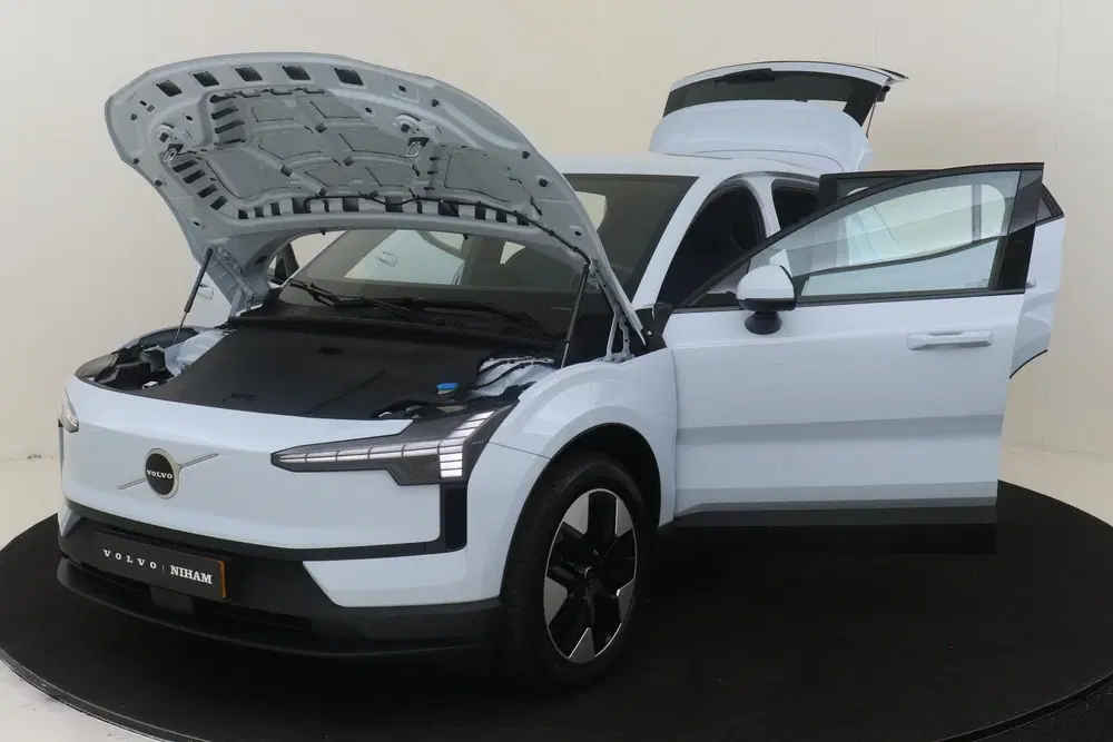 Volvo EX30 SINGLE MOTOR CORE 51 kWh -CLIMATE uit 2024, foto 17