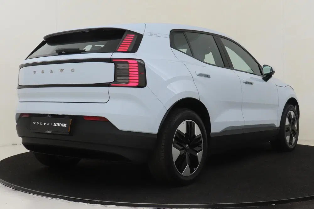 Volvo EX30 SINGLE MOTOR CORE 51 kWh -CLIMATE uit 2024, foto 3