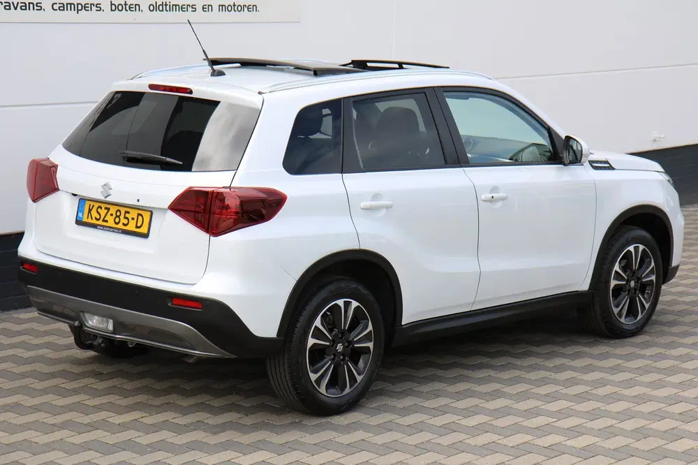Suzuki Vitara 1.5 Hybrid Adventure Pano Carplay Camera A uit 2023, foto 4