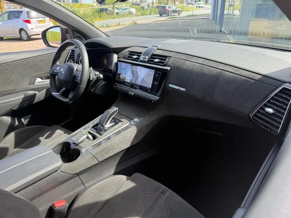 DS Automobiles 7 Crossback Ds DS 7 CROSSBACK 1.2 PT 130PK PERFORMANCE AUTOMAAT AIRCO NA uit 2020, foto 20