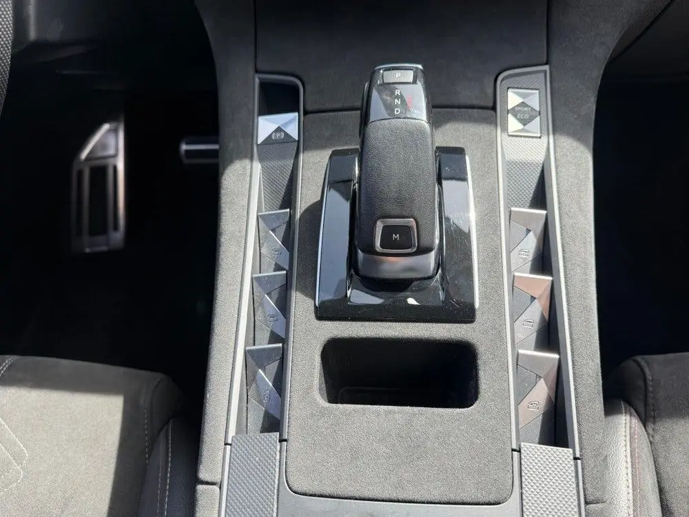 DS Automobiles 7 Crossback Ds DS 7 CROSSBACK 1.2 PT 130PK PERFORMANCE AUTOMAAT AIRCO NA uit 2020, foto 4