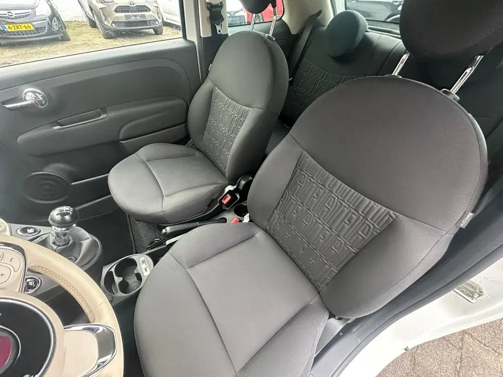 Fiat 500 1.0 Hybrid uit 2023, foto 17