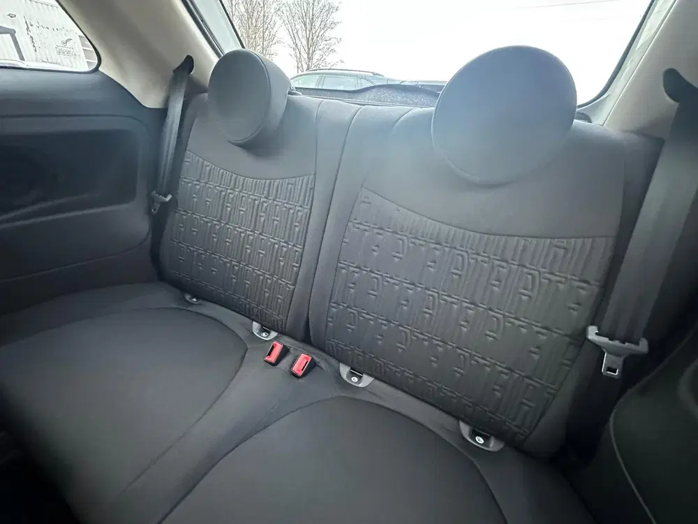 Fiat 500 1.0 Hybrid uit 2023, foto 18