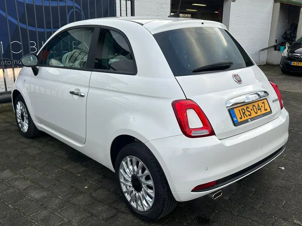 Fiat 500 1.0 Hybrid uit 2023, foto 6