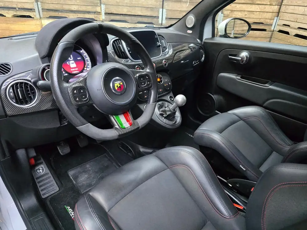Fiat 500 1.4 T-Jet Abarth Competizione Esseessee 70th Annive uit 2019, foto 3