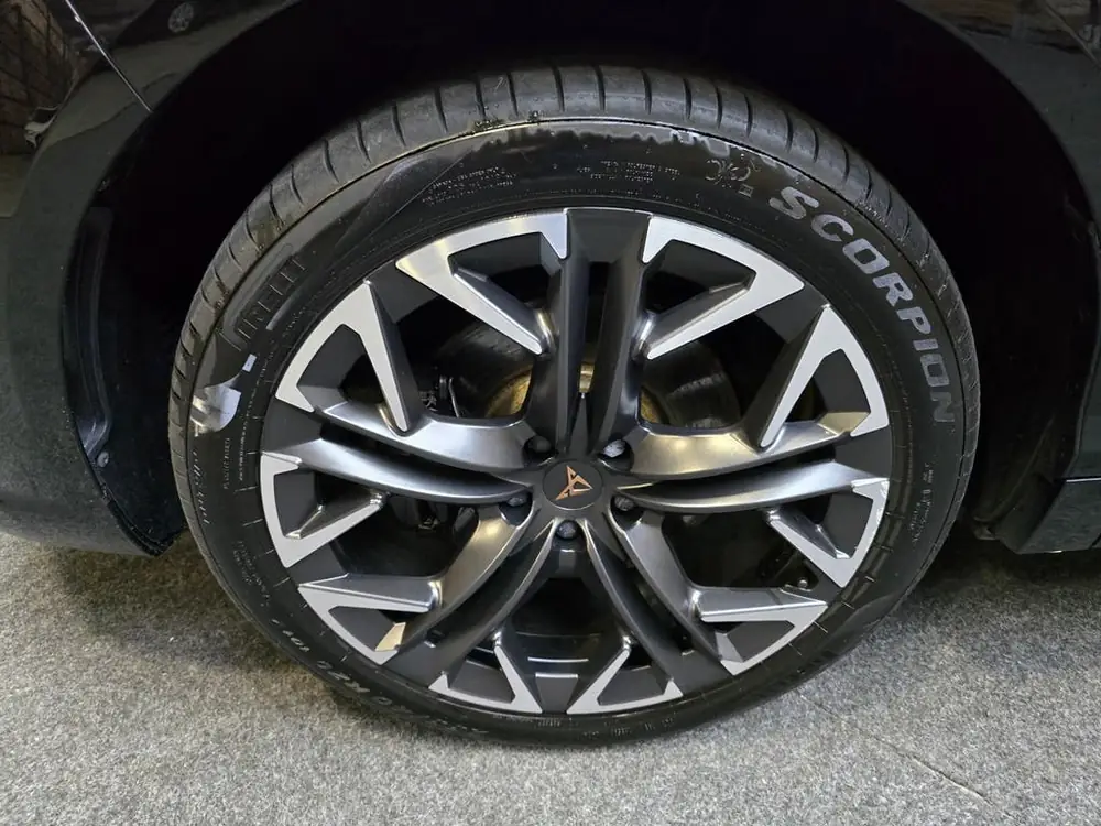 Cupra Terramar 1.5 TSI e-Hybrid VZ Performance Pano Sennheis uit 2025, foto 2