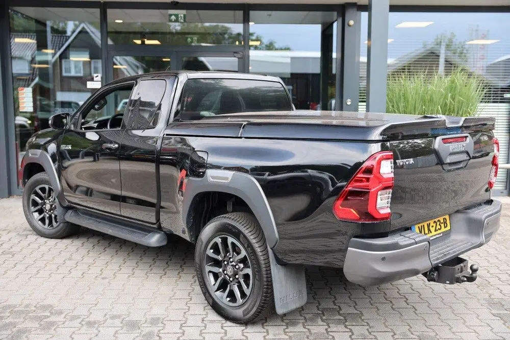 Toyota Hilux 2.8 D-4D X-TRA CAB INVINCIBLE A uit 2021, foto 5