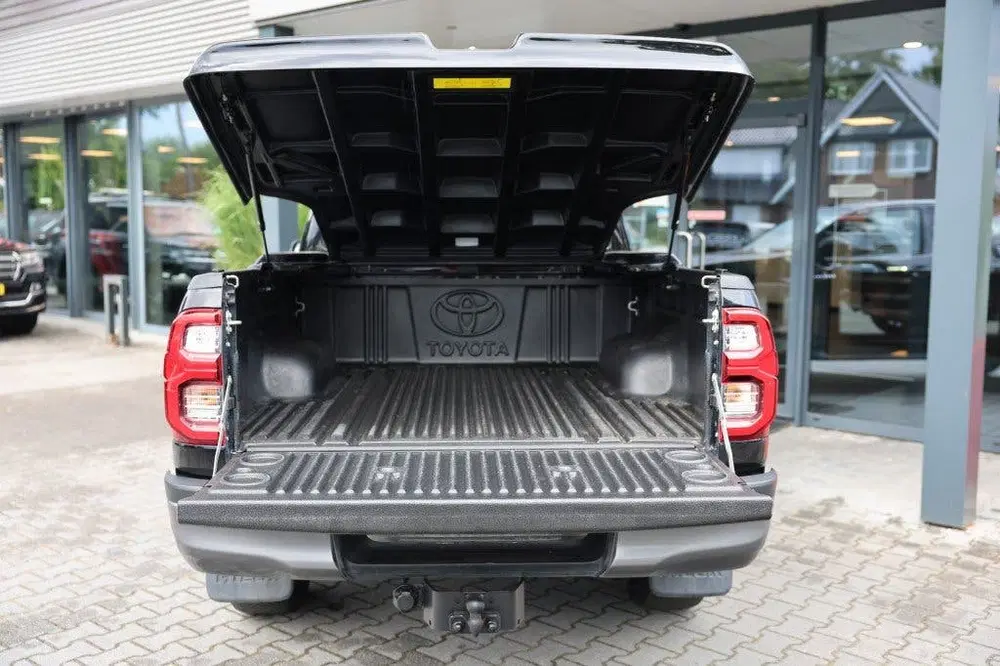 Toyota Hilux 2.8 D-4D X-TRA CAB INVINCIBLE A uit 2021, foto 7