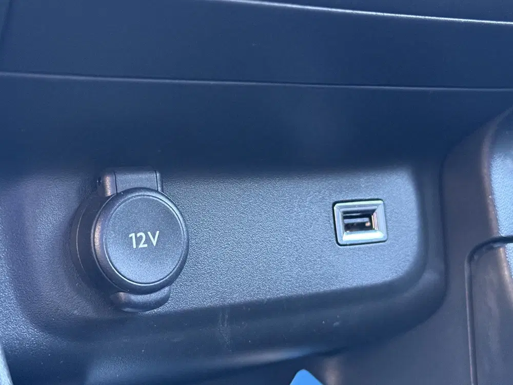 Citroën C3 Citroen C3 1.2 PureTech Shine l Carplay l uit 2023, foto 16