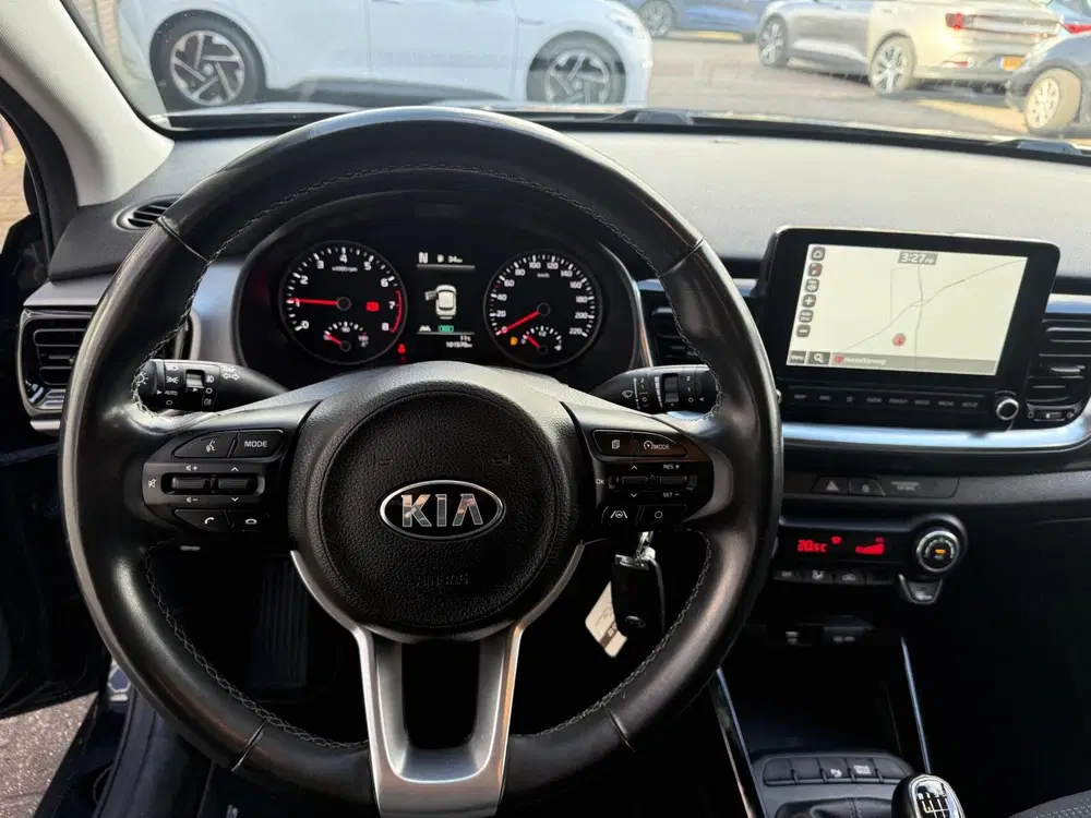 Kia Stonic 1.0 T-GDi MHEV DynamicLine CARPLAY uit 2021, foto 14