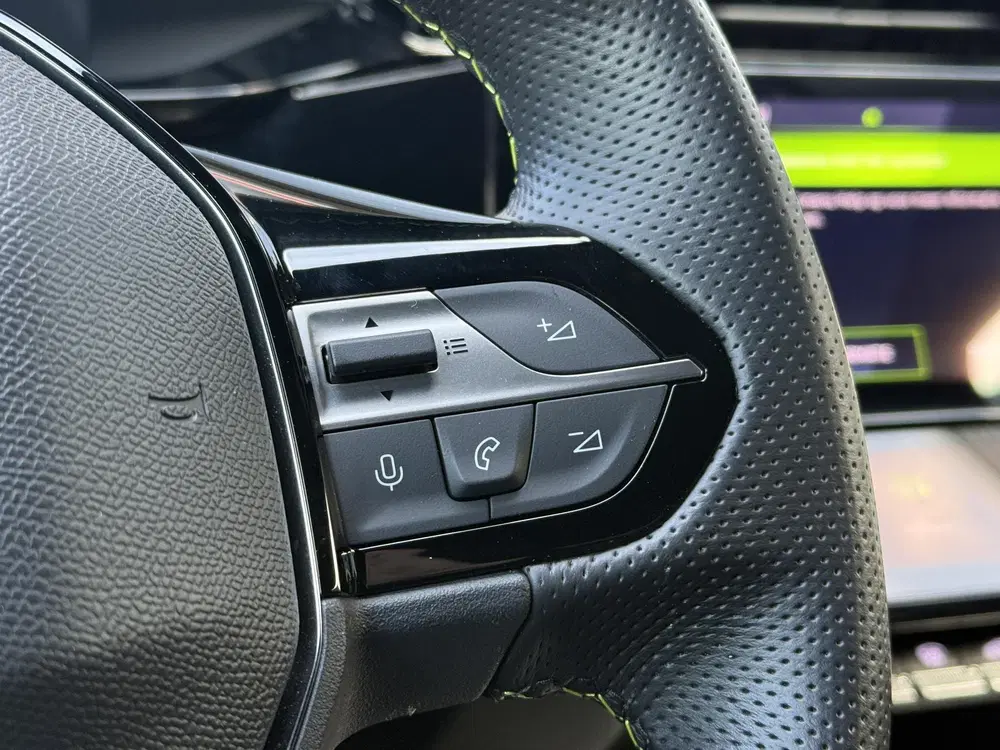 Peugeot 408 1.2 PureTech GT 130 EAT8 l Memory stoelen uit 2023, foto 17
