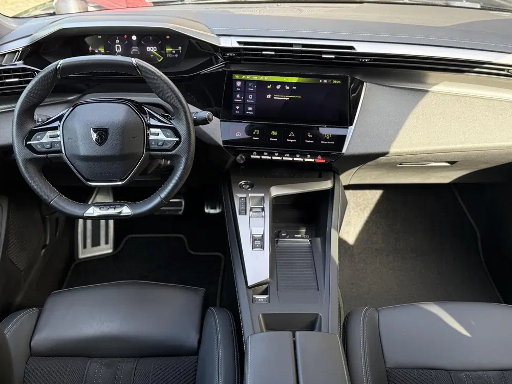 Peugeot 408 1.2 PureTech GT 130 EAT8 l Memory stoelen uit 2023, foto 3