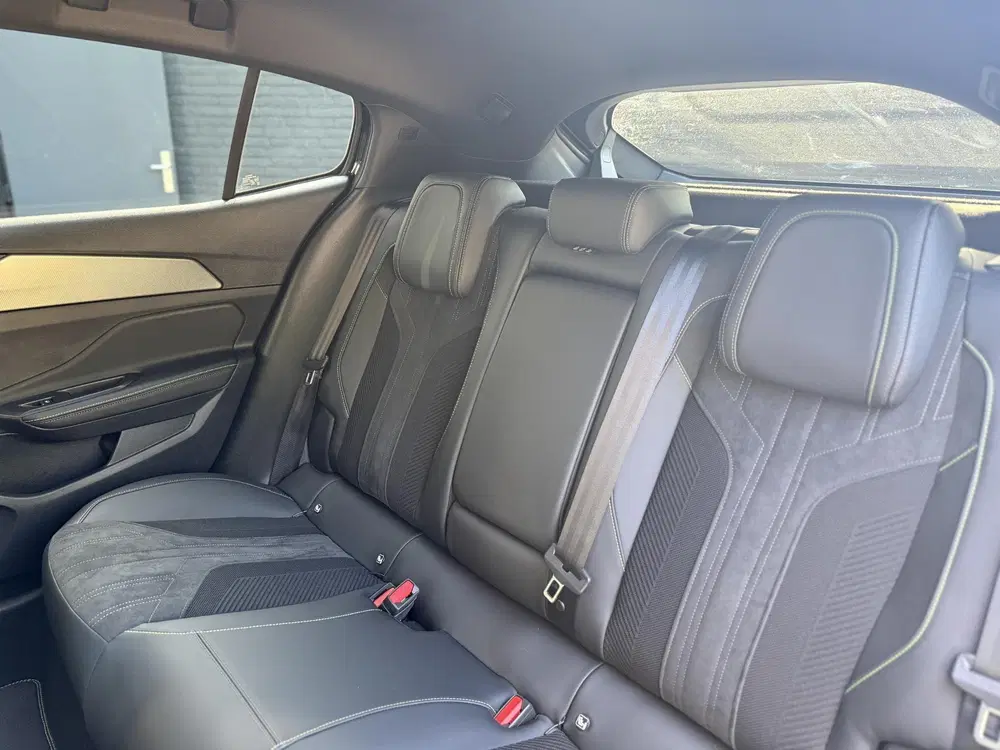 Peugeot 408 1.2 PureTech GT 130 EAT8 l Memory stoelen uit 2023, foto 6