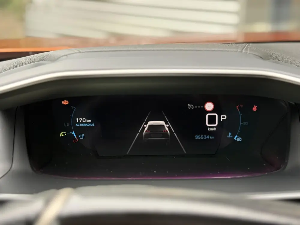 Peugeot 2008 1.2 PureTech GT l Focal HiFi l Blis l Came uit 2021, foto 10